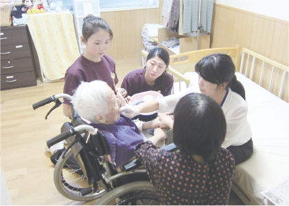 口腔ケアの実践「臨地実習」